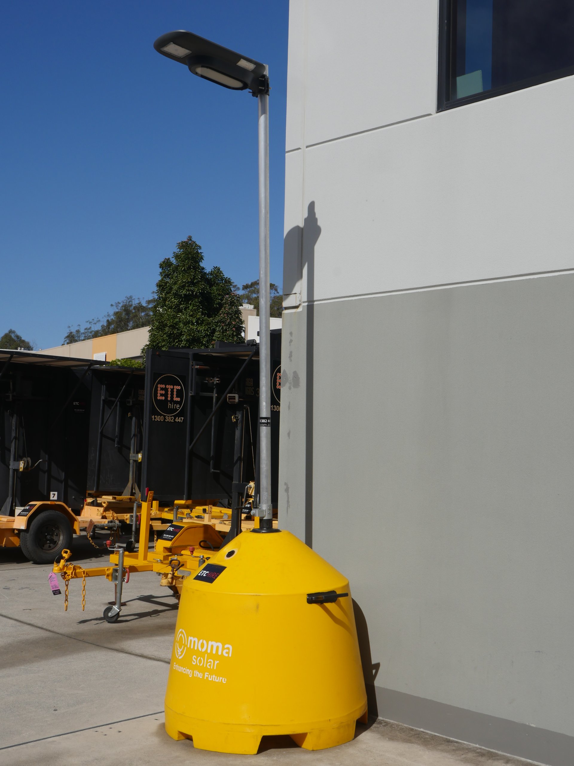 Light on 3m Post Light on 3m Post